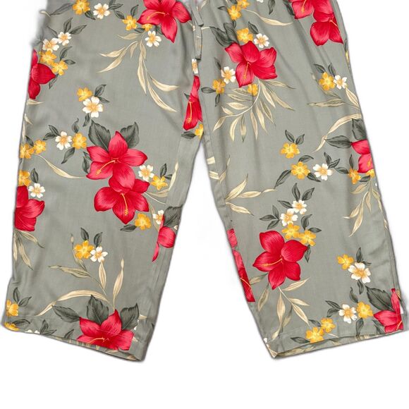 NWT Caribbean Joe Floral Crop‎ Pants Sage Green Pink Hibiscus Rayon Size Large - Picture 3 of 5